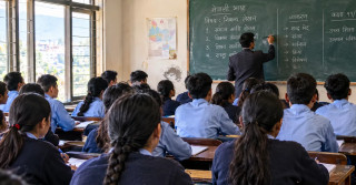 कक्षा ११–१२ मा शिक्षकको चरम अभाव, एक शिक्षकले ६० विद्यार्थीसम्म पढाउनुपर्ने अवस्था